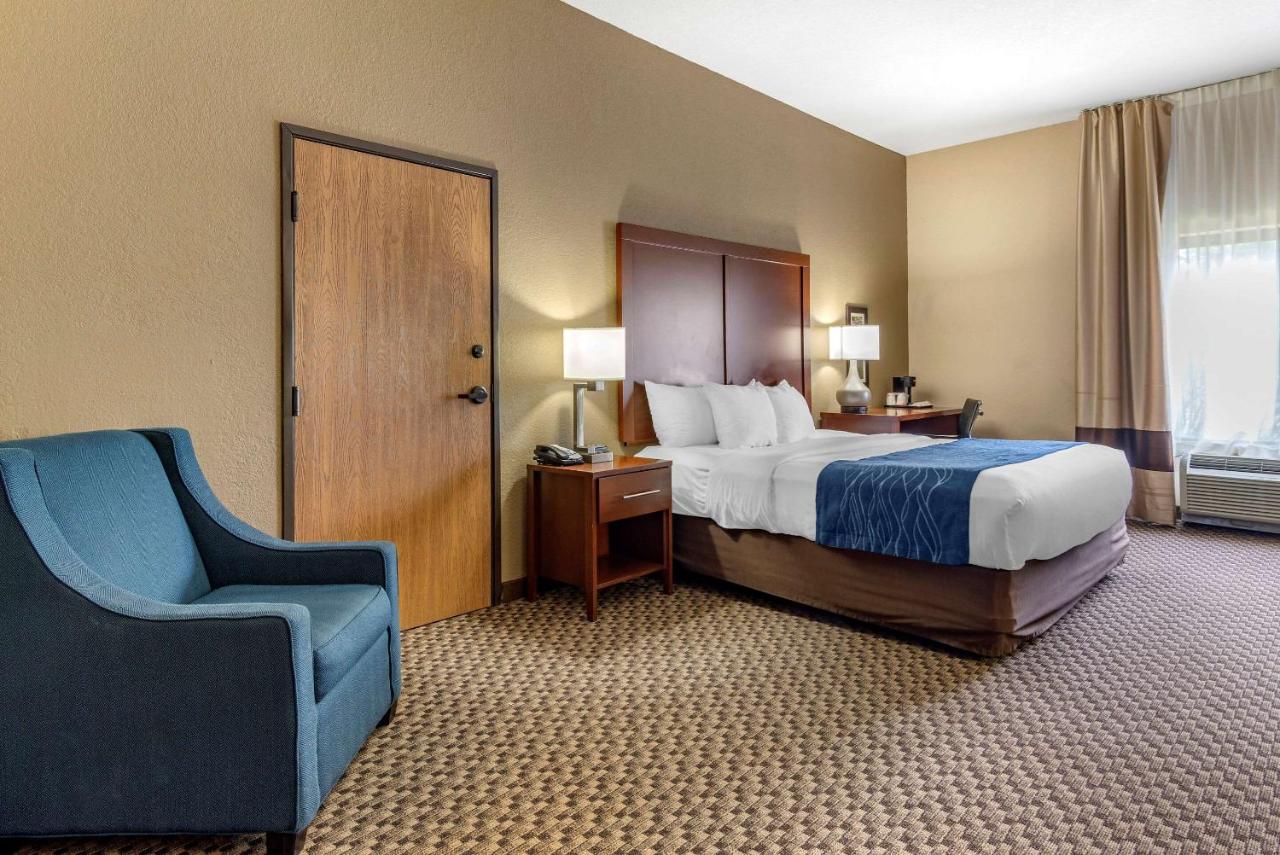 | Comfort Inn & Suites Blue Ridge