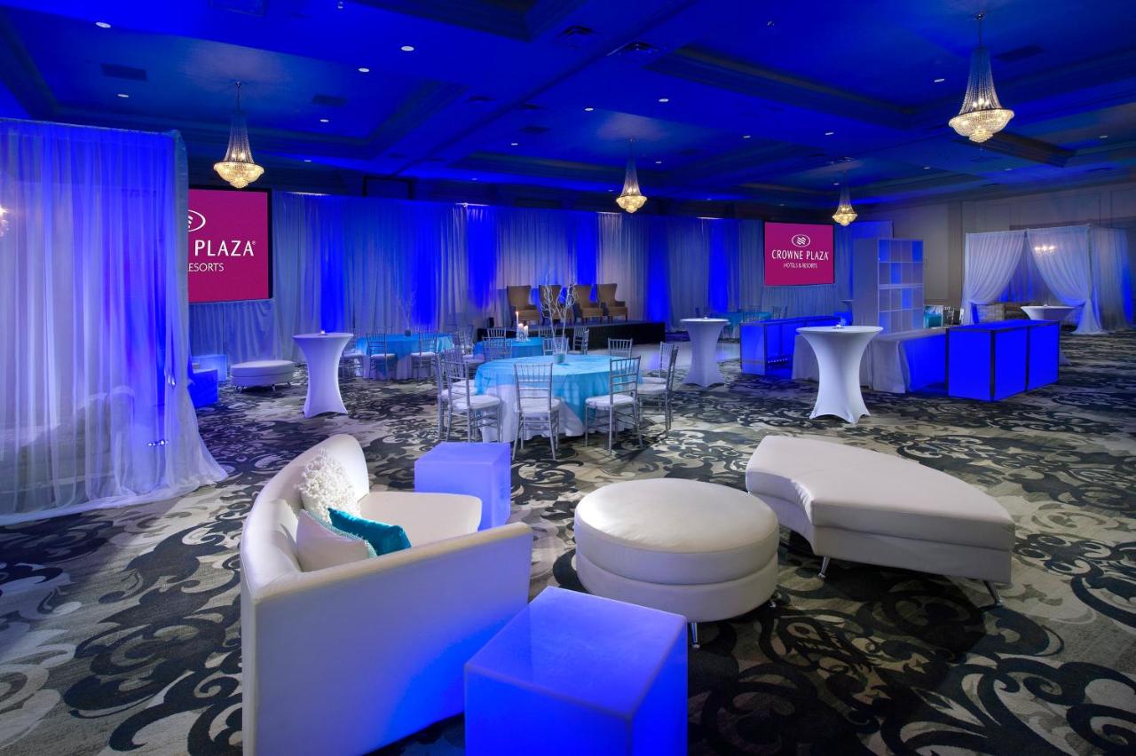 | Crowne Plaza Portland Downtown Convention Center, an IHG Hotel