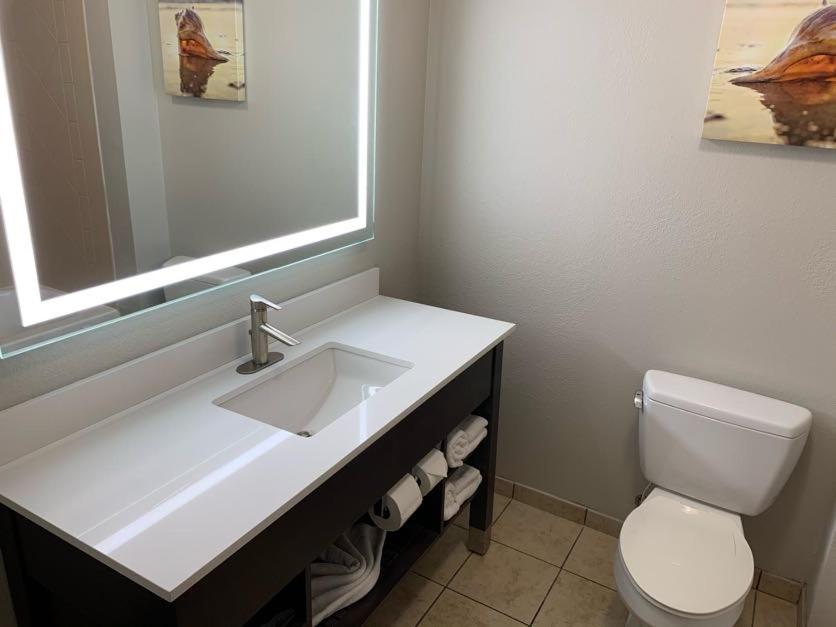 Executive King Room at La Quinta Inn & Suites by Wyndham PCB Pier Park area