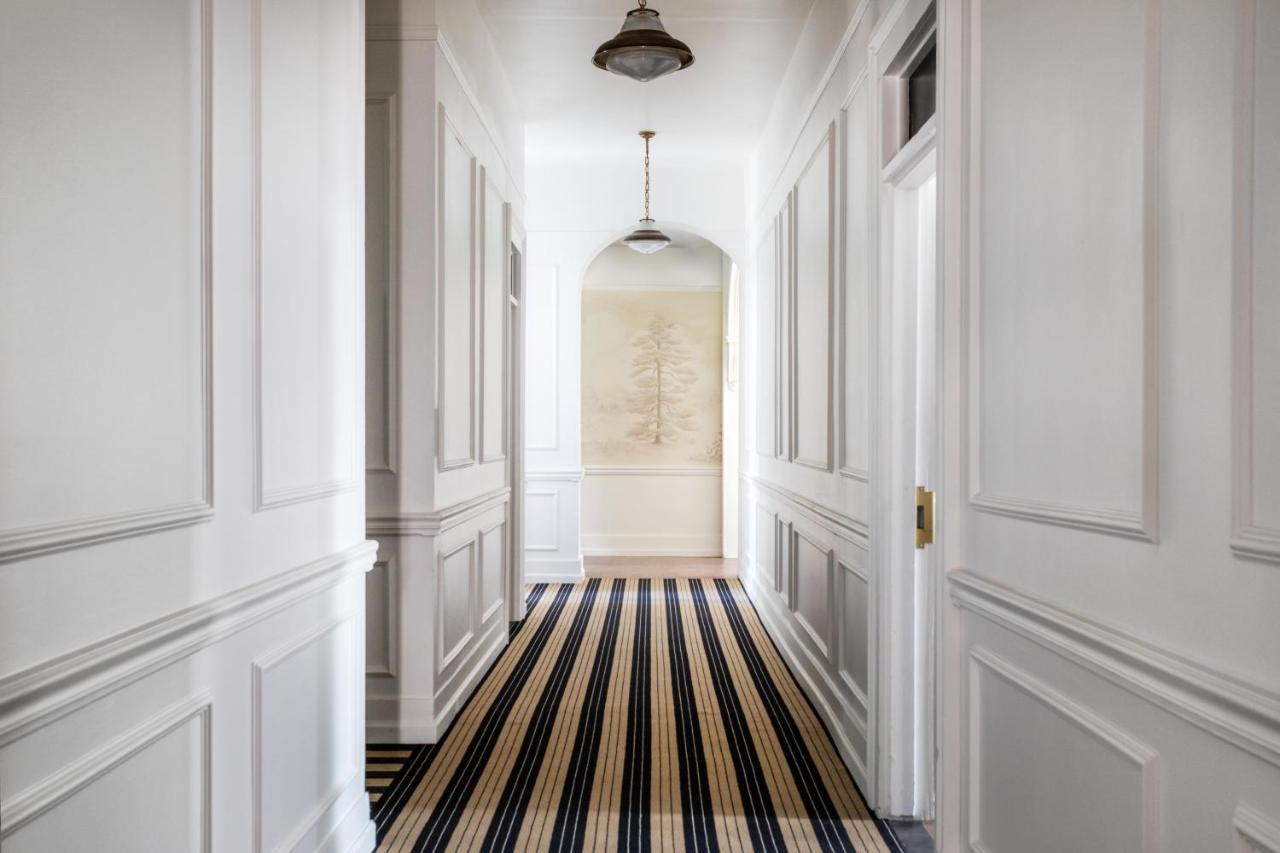 | The Holbrooke Hotel