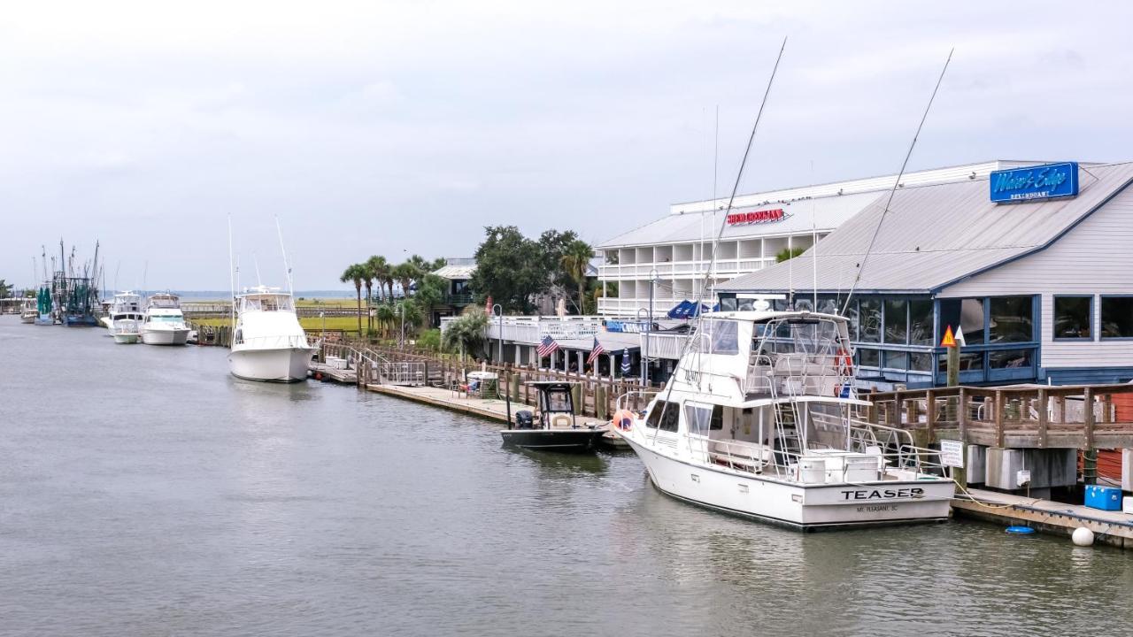 | Shem Creek Inn