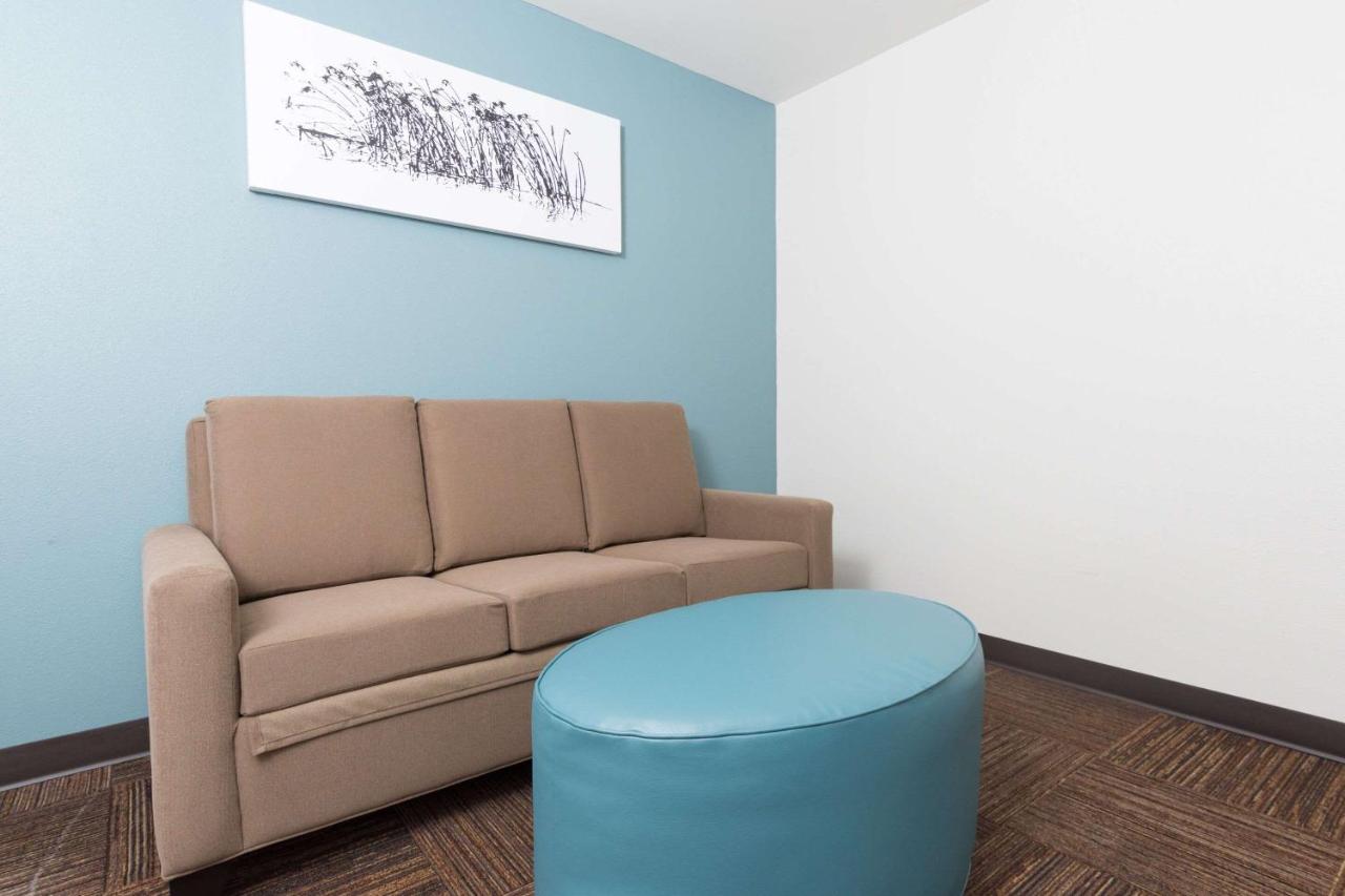 King Suite at Sleep Inn & Suites Washington near Peoria