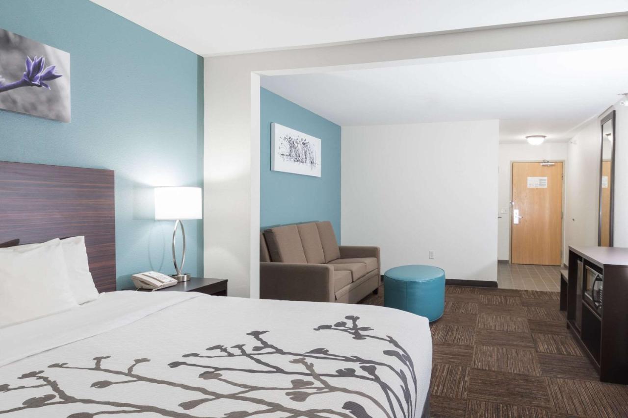 King Suite at Sleep Inn & Suites Washington near Peoria