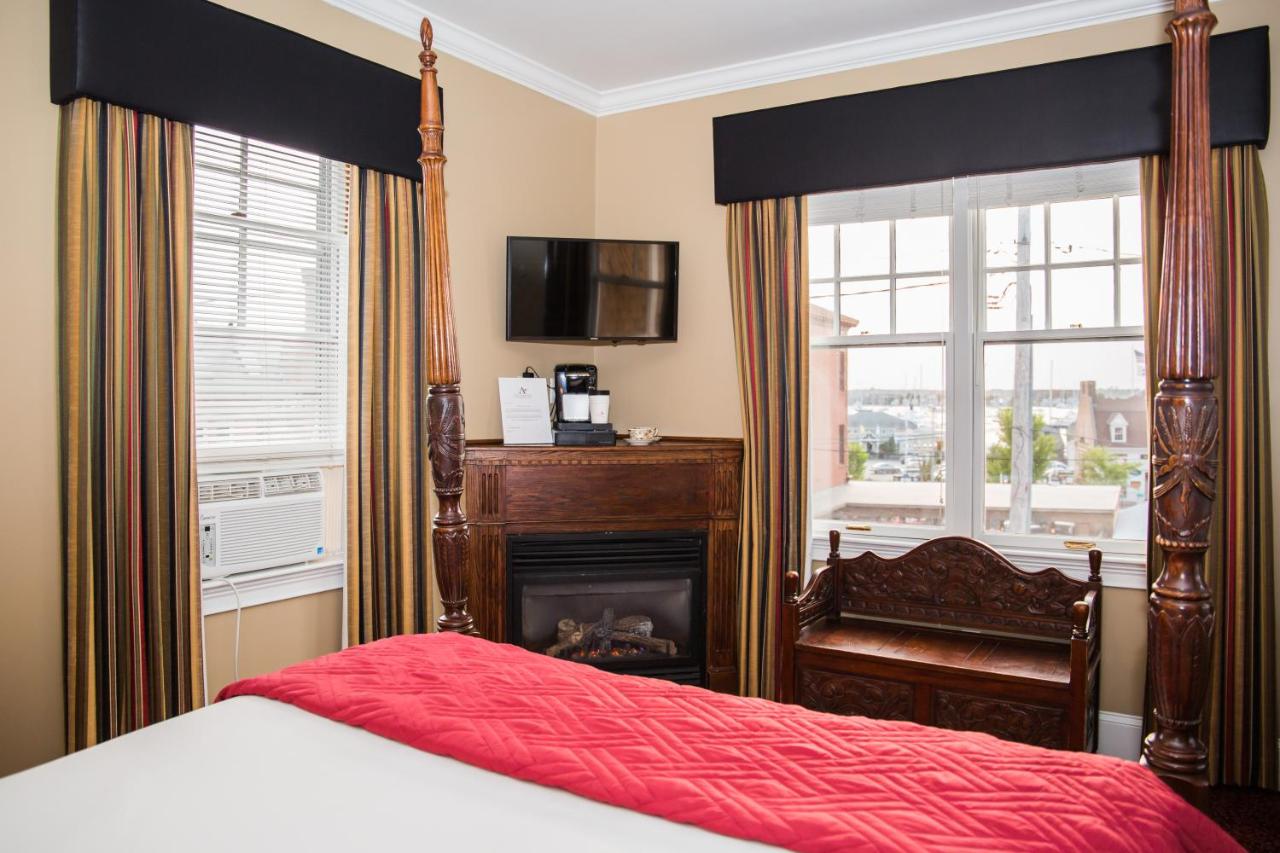  | Almondy Inn Bed & Breakfast