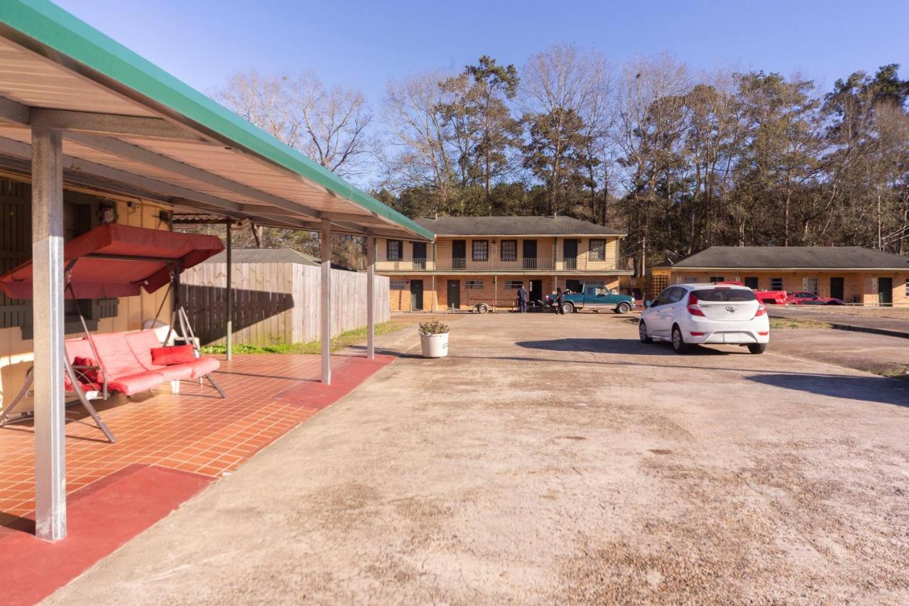  | OYO Hotel Brookhaven MS Hwy 51 North