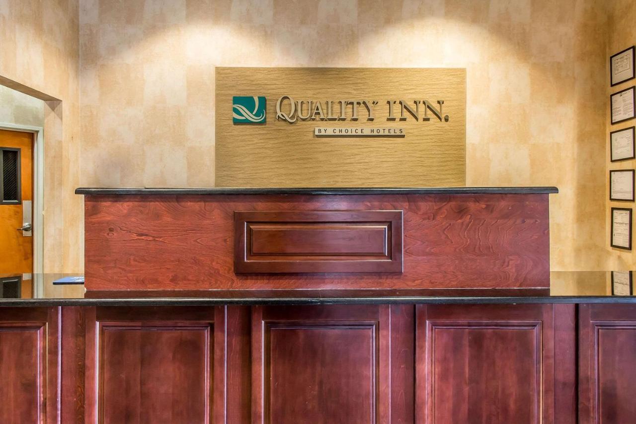 | Quality Inn Hackettstown - Long Valley