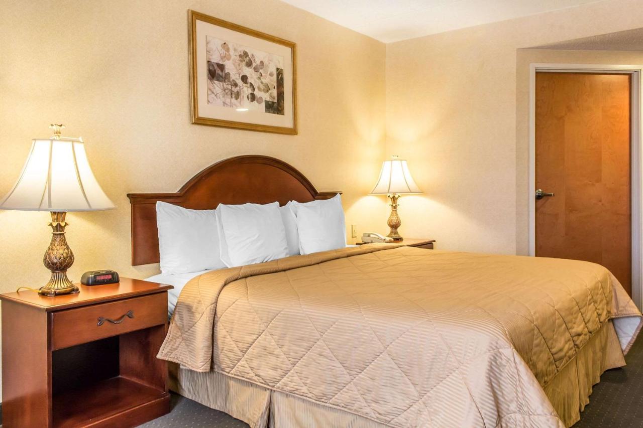 | Quality Inn Hackettstown - Long Valley