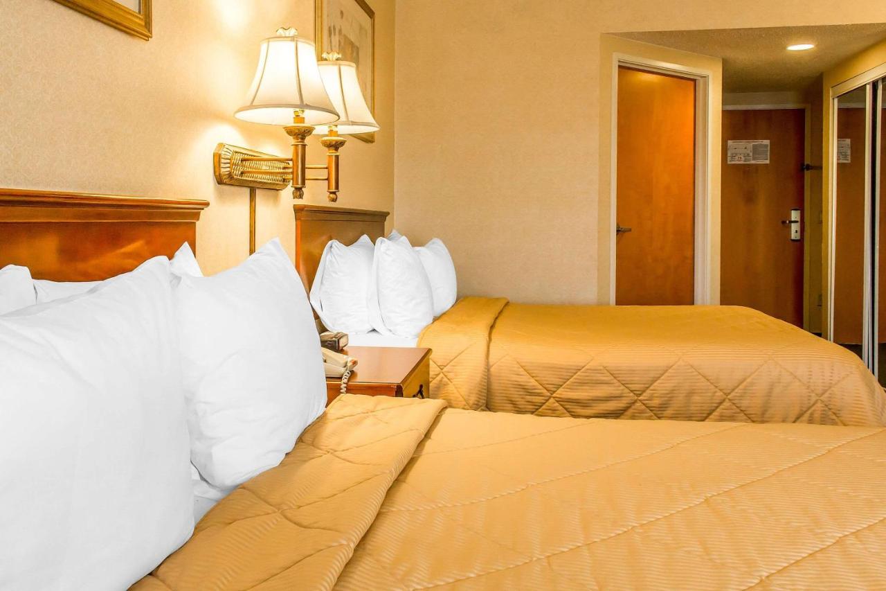 | Quality Inn Hackettstown - Long Valley