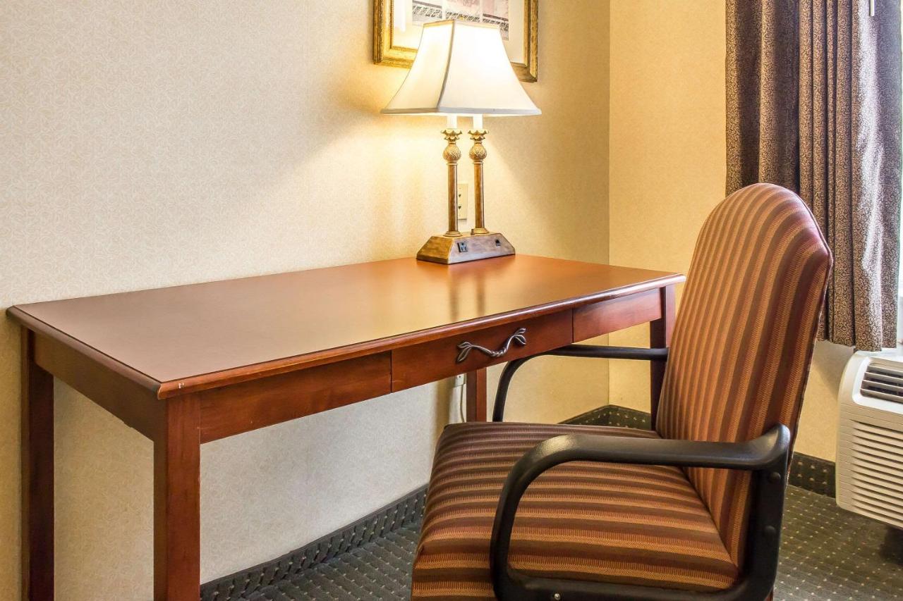 | Quality Inn Hackettstown - Long Valley