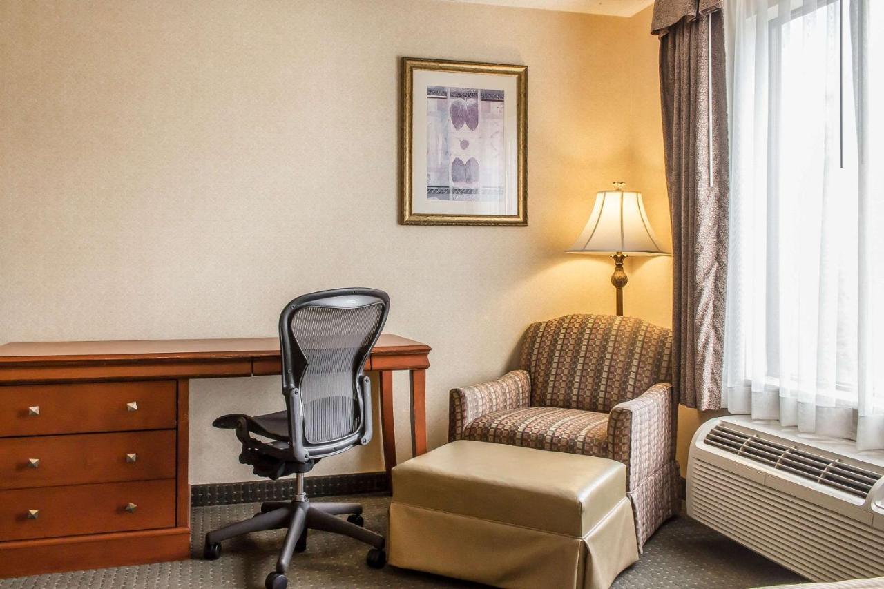 | Quality Inn Hackettstown - Long Valley