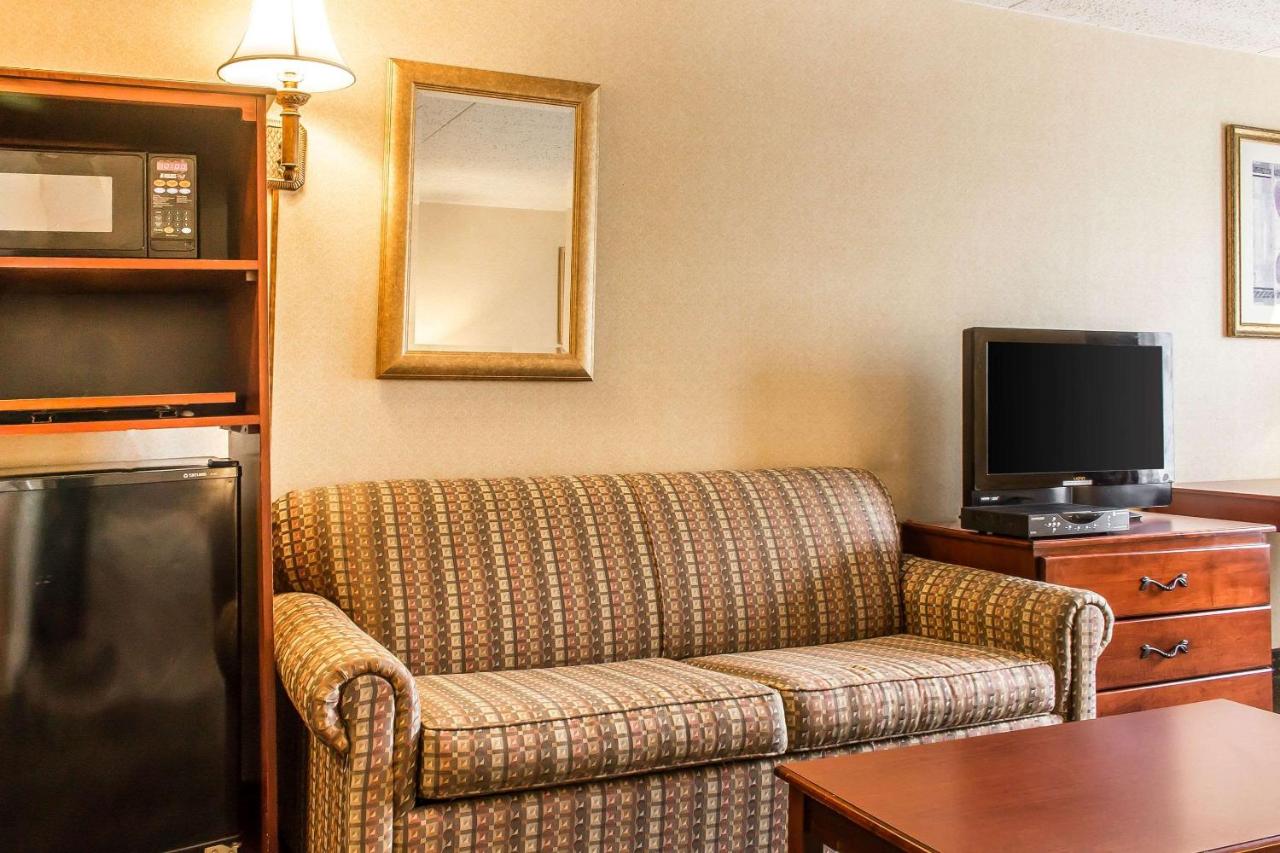 | Quality Inn Hackettstown - Long Valley