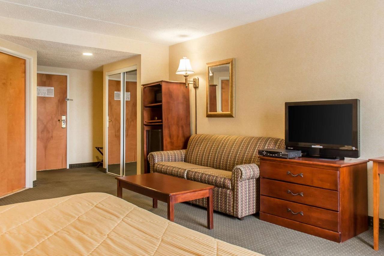 | Quality Inn Hackettstown - Long Valley