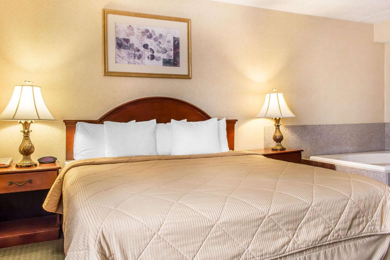 | Quality Inn Hackettstown - Long Valley