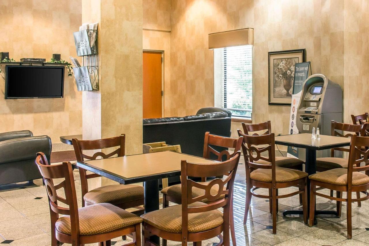| Quality Inn Hackettstown - Long Valley