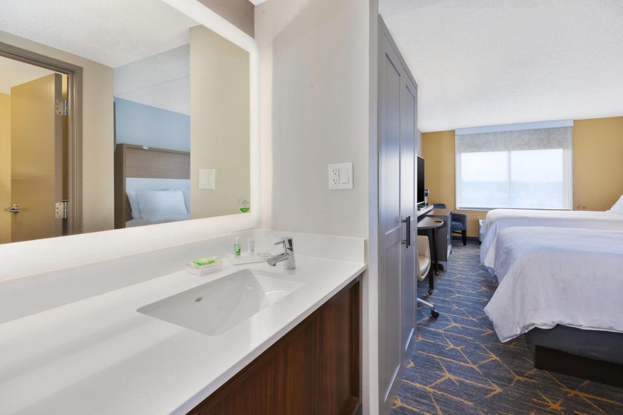 Deluxe Double Room with Two Double Beds - Hearing Accessible/Non-Smoking at Holiday Inn Grand Rapids Downtown by IHG
