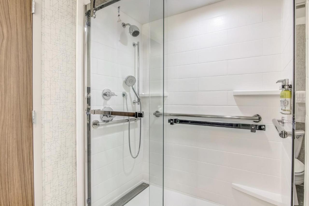  | Holiday Inn Express & Suites Longview North, an IHG Hotel