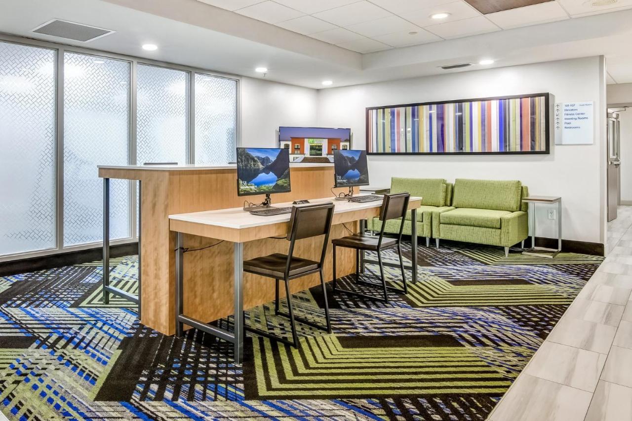  | Holiday Inn Express & Suites Longview North, an IHG Hotel
