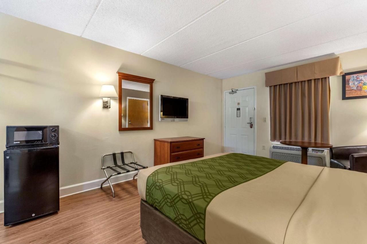 | Econo Lodge Inn & Suites Lugoff