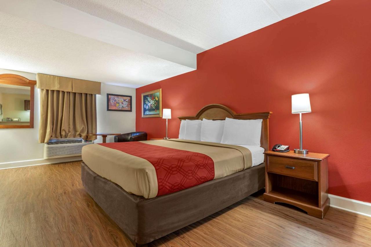 | Econo Lodge Inn & Suites Lugoff