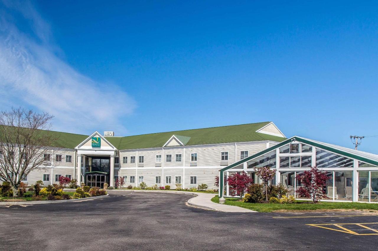 | Quality Inn and Suites Newport - Middletown