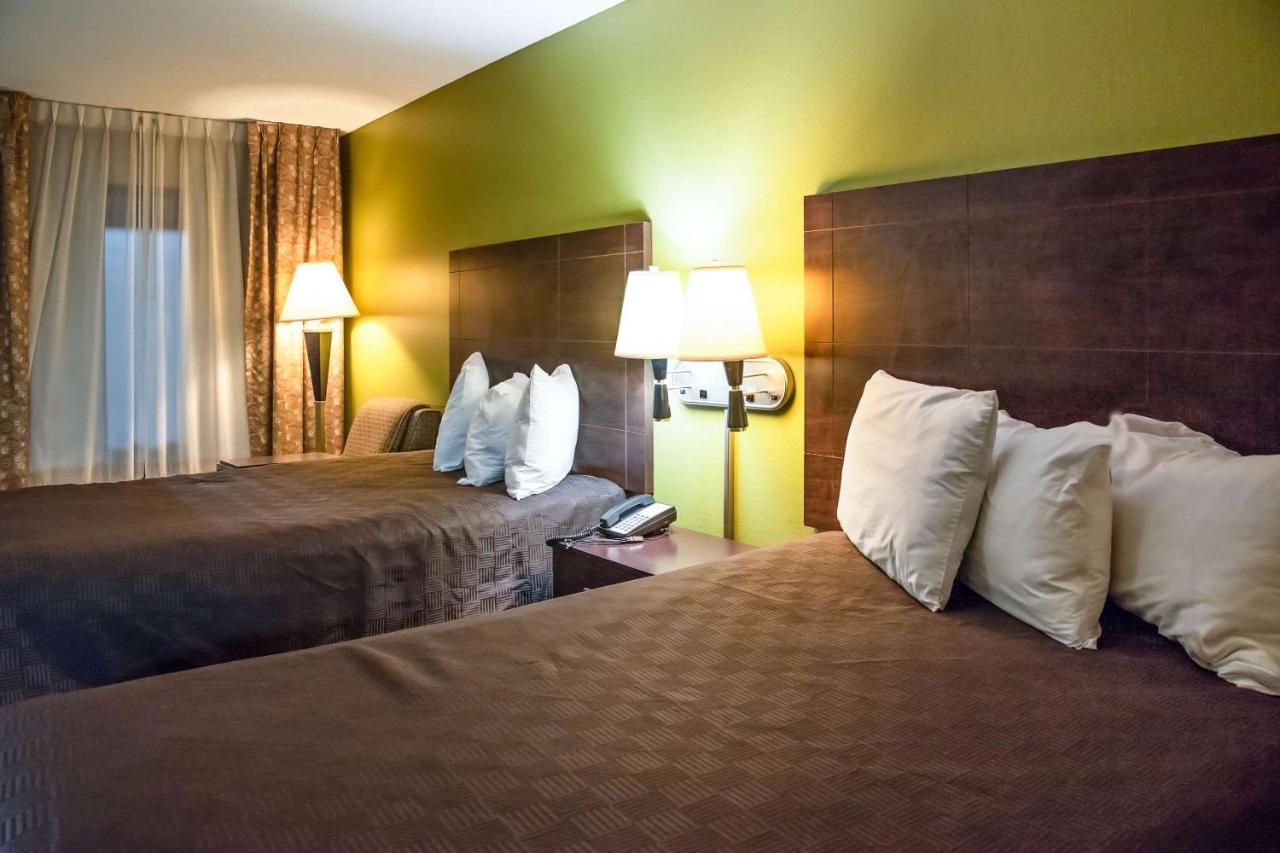 Double Room with Two Double Beds at Rodeway Inn & Suites Clarksville near Governors Square Mall
