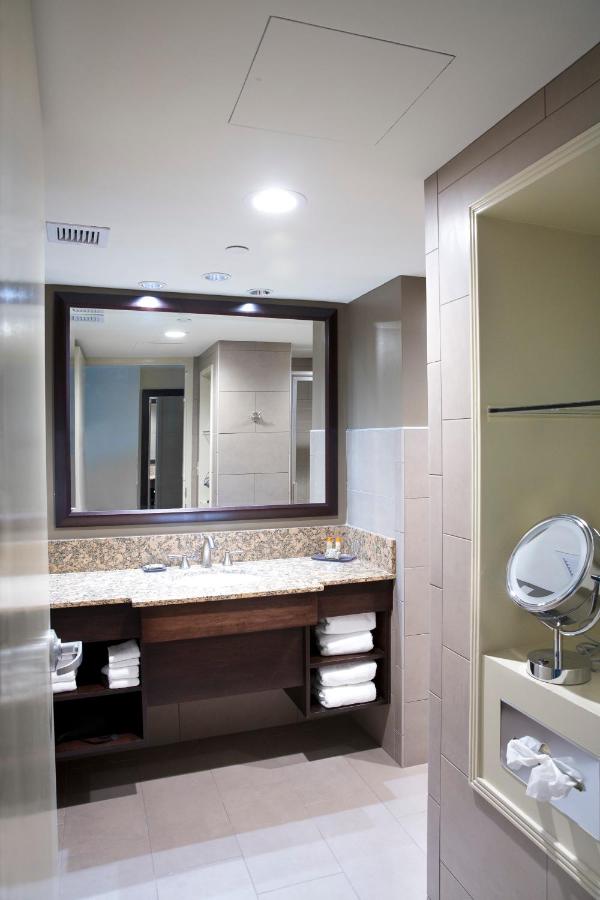Standard Queen Room at Isle of Capri Casino Hotel Boonville & Casino - A Caesars Rewards Destination