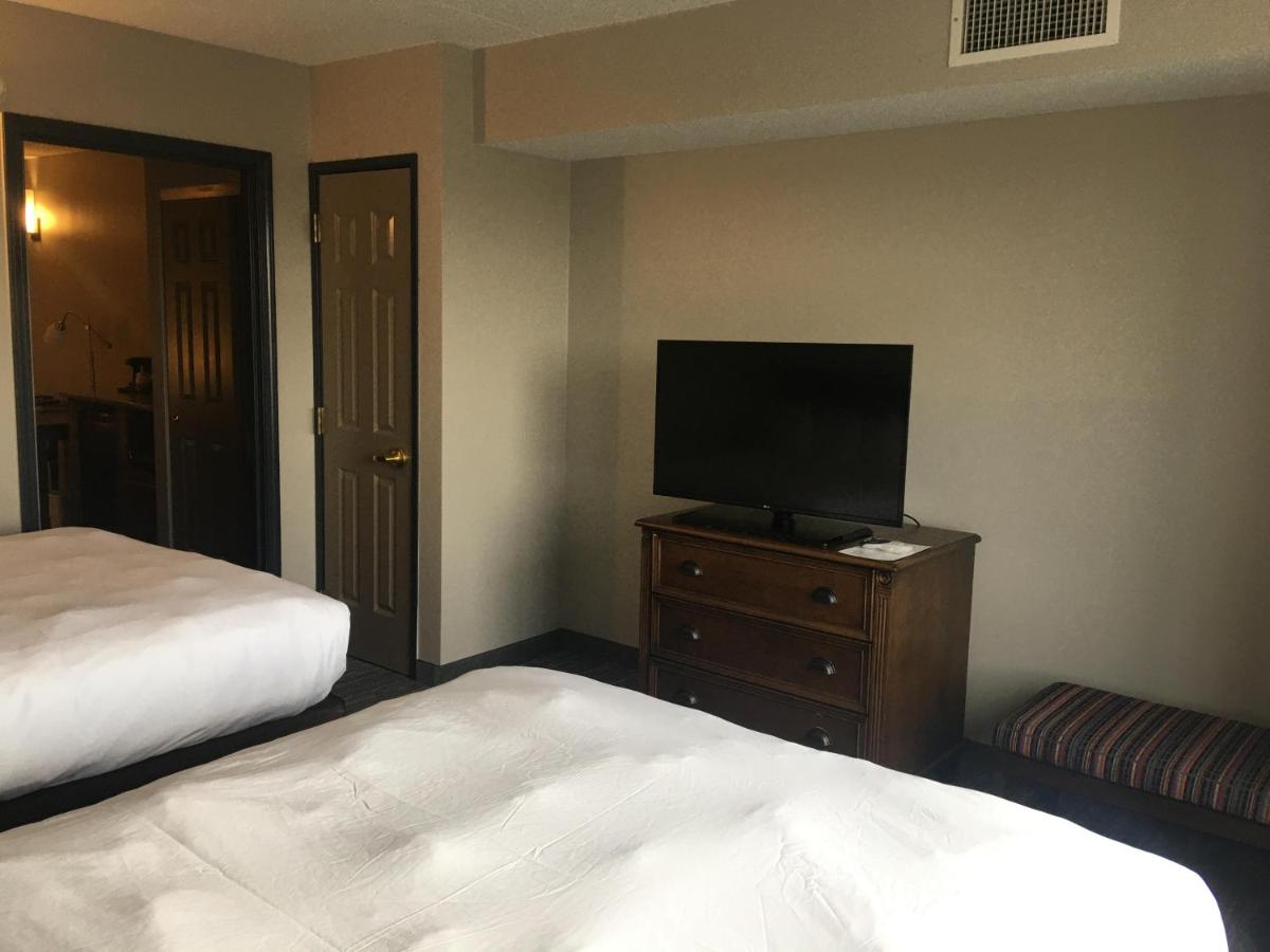 One-Bedroom Suite with Two Queen Beds and Sofa Bed - Non-Smoking at Country Inn & Suites by Radisson, Grand Rapids East, MI