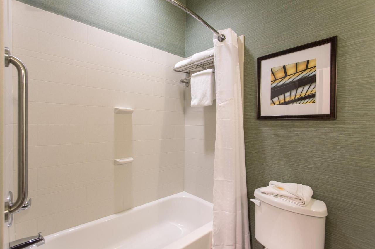  | Holiday Inn Texarkana Arkansas Convention Center, an IHG Hotel