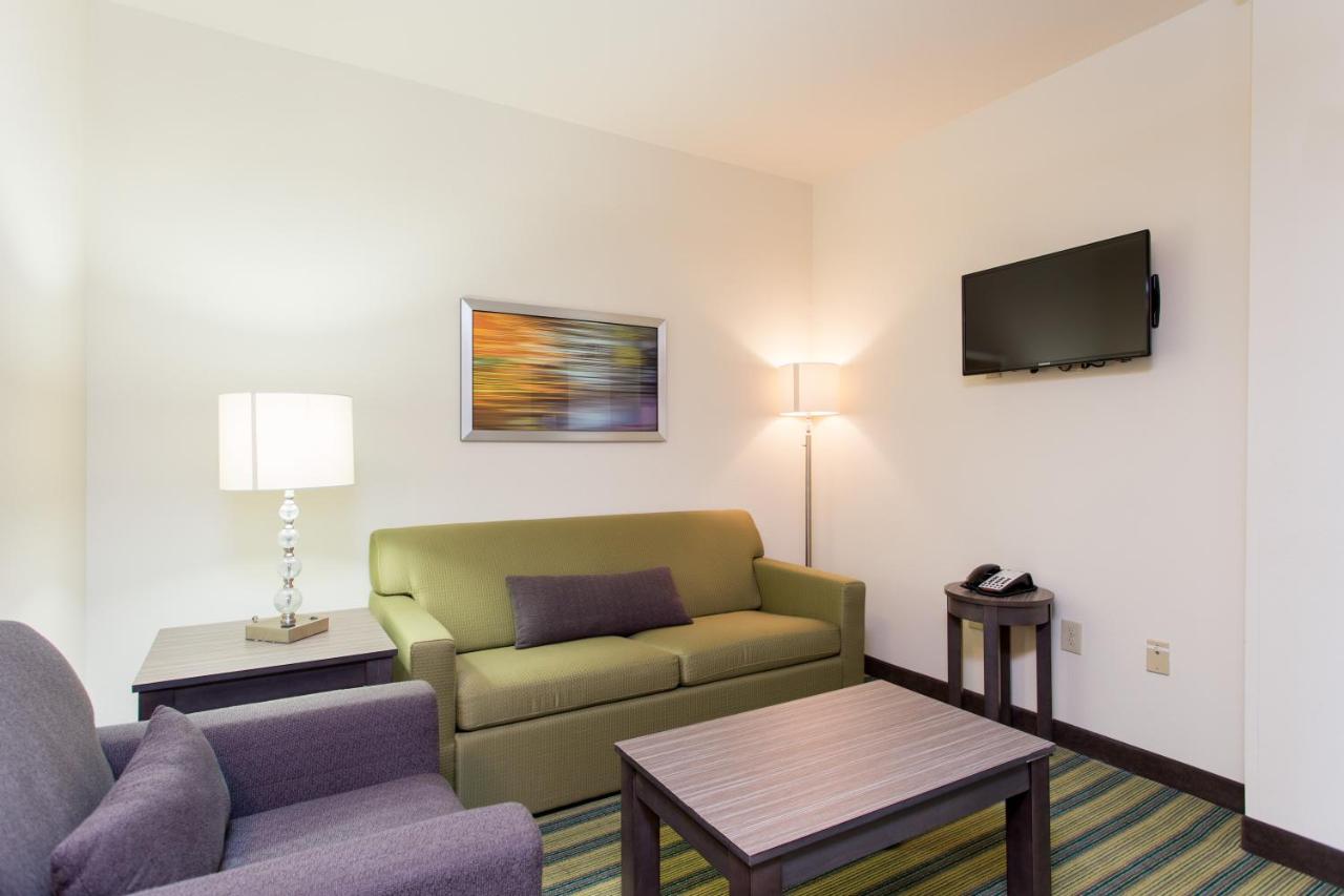  | Holiday Inn Texarkana Arkansas Convention Center, an IHG Hotel