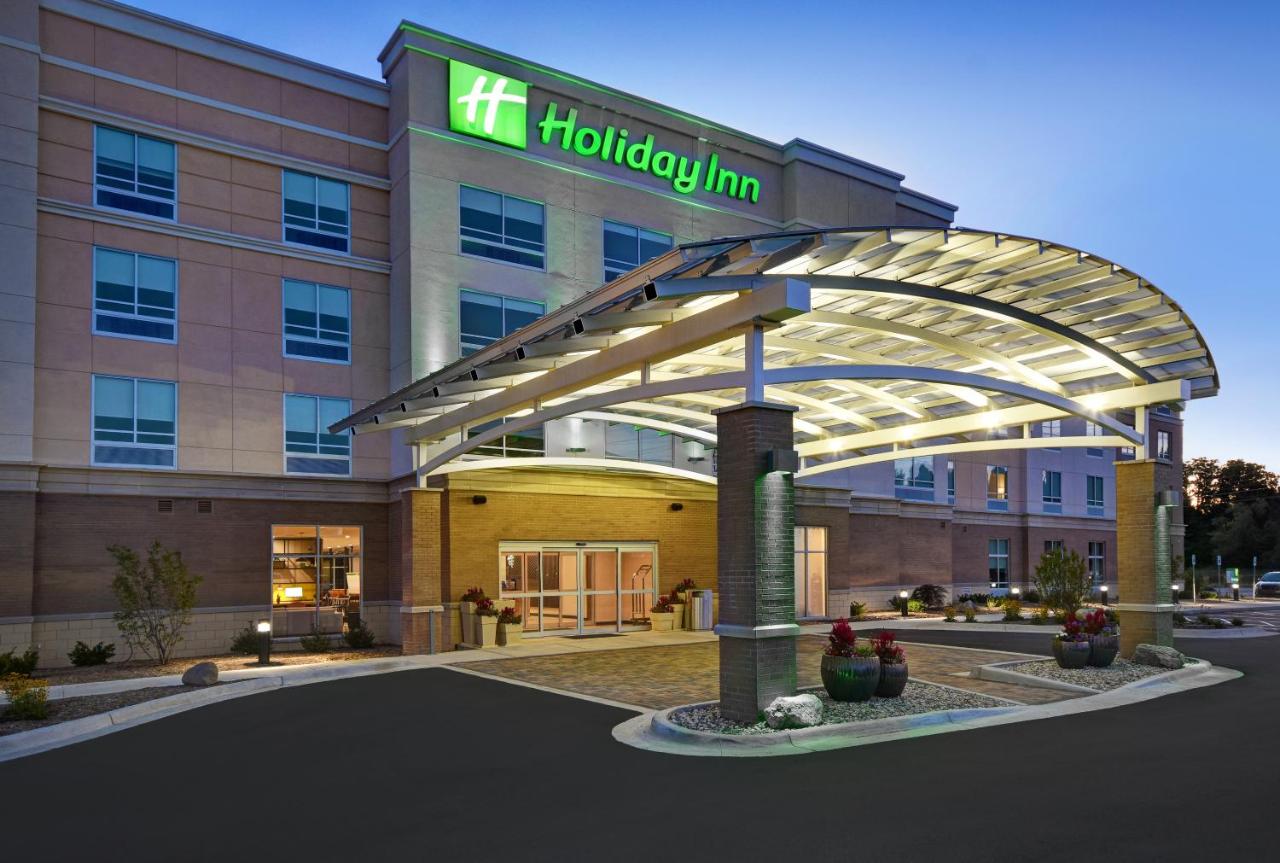  | Holiday Inn Grand Rapids North - Walker, an IHG Hotel