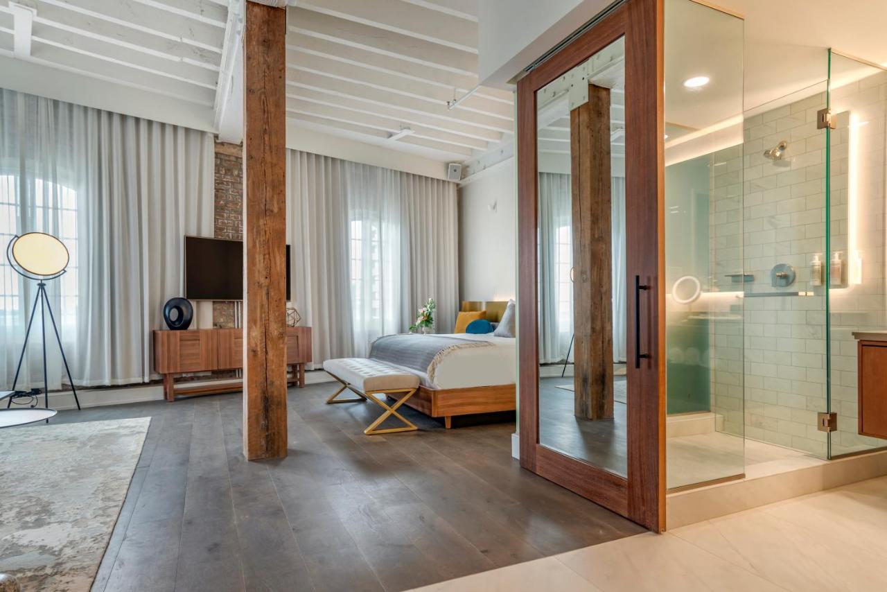 Suite at ONE11 Hotel
