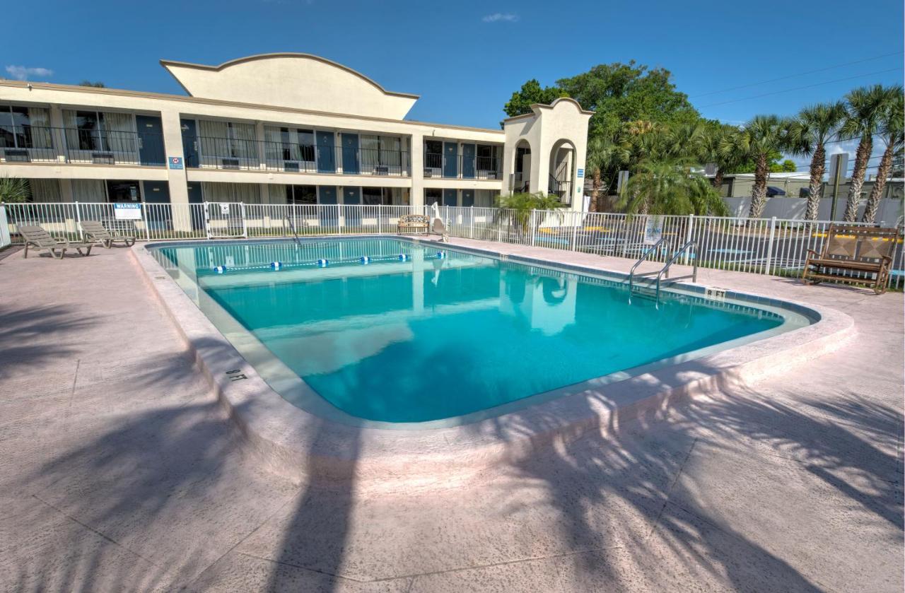 | Bayside Inn Pinellas Park - Clearwater