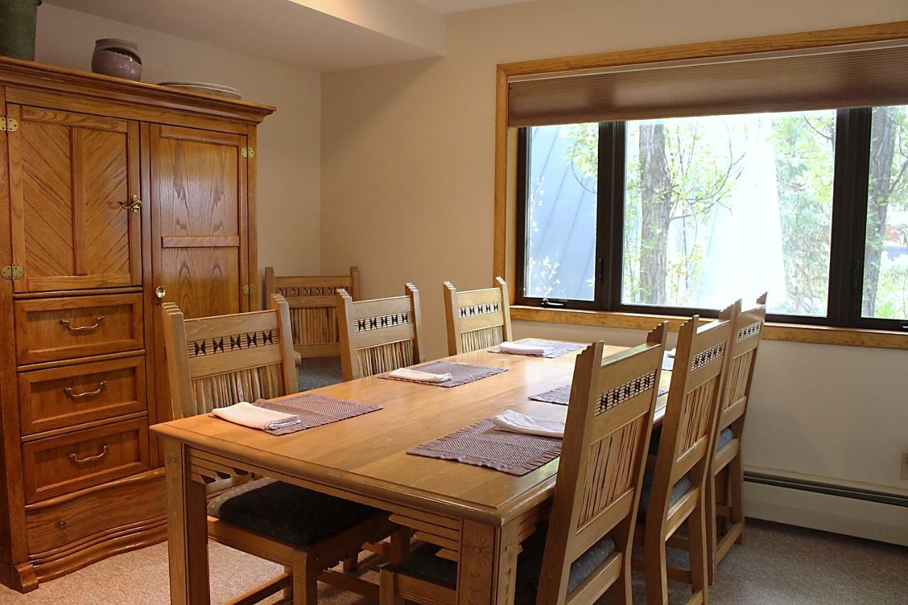Three-Bedroom Apartment at Shadow Mountain Lodge