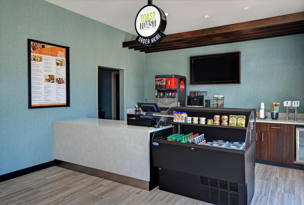  | Holiday Inn Grand Rapids North - Walker, an IHG Hotel