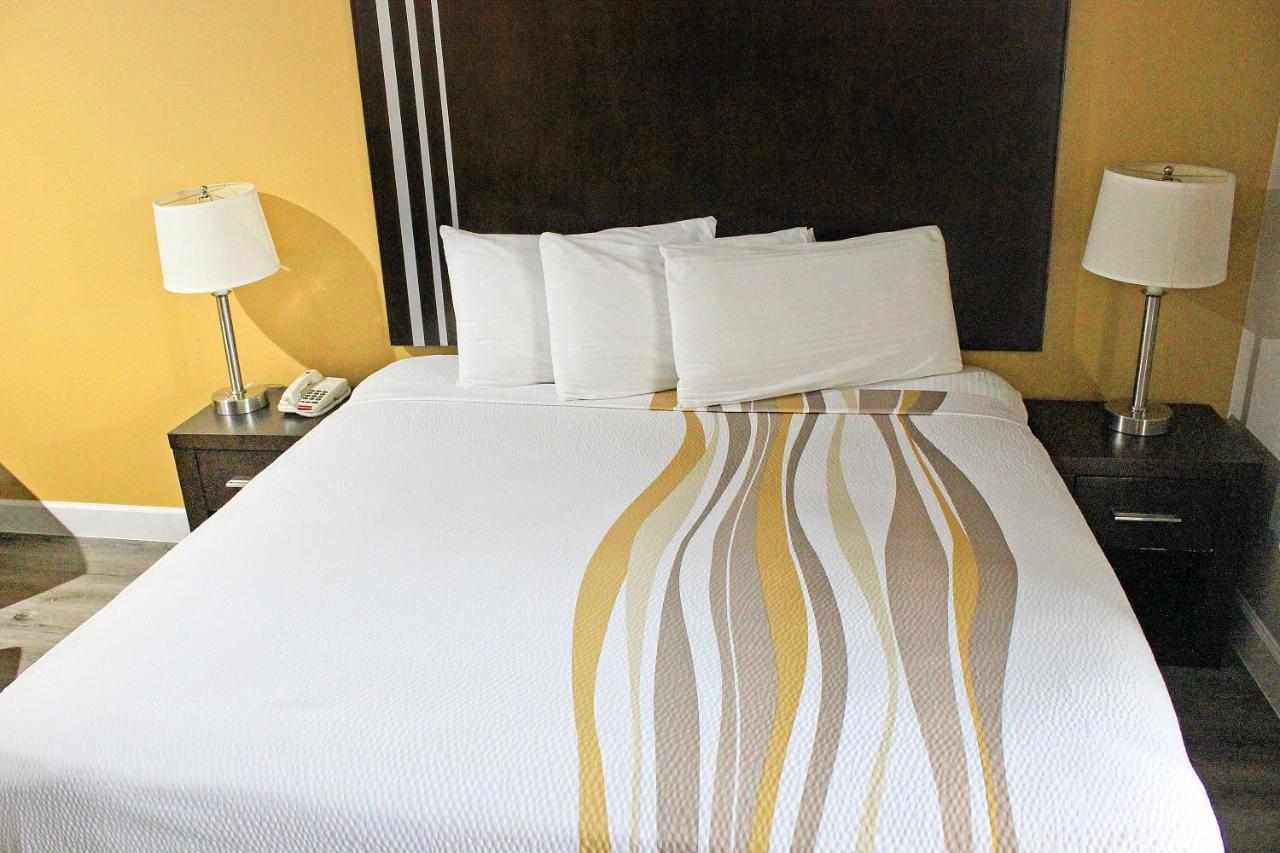 | Palacio Royale Houston NW at Beltway 8