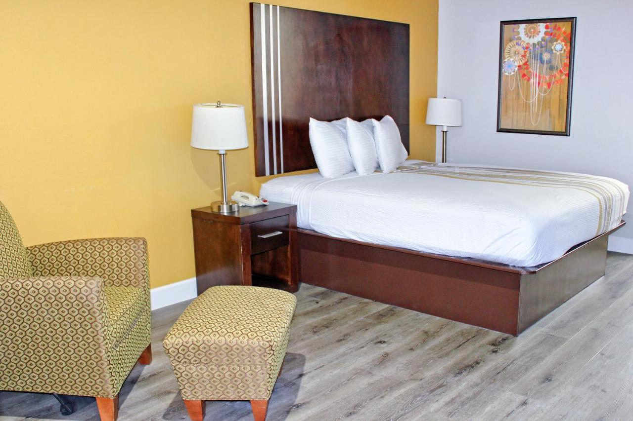 | Palacio Royale Houston NW at Beltway 8