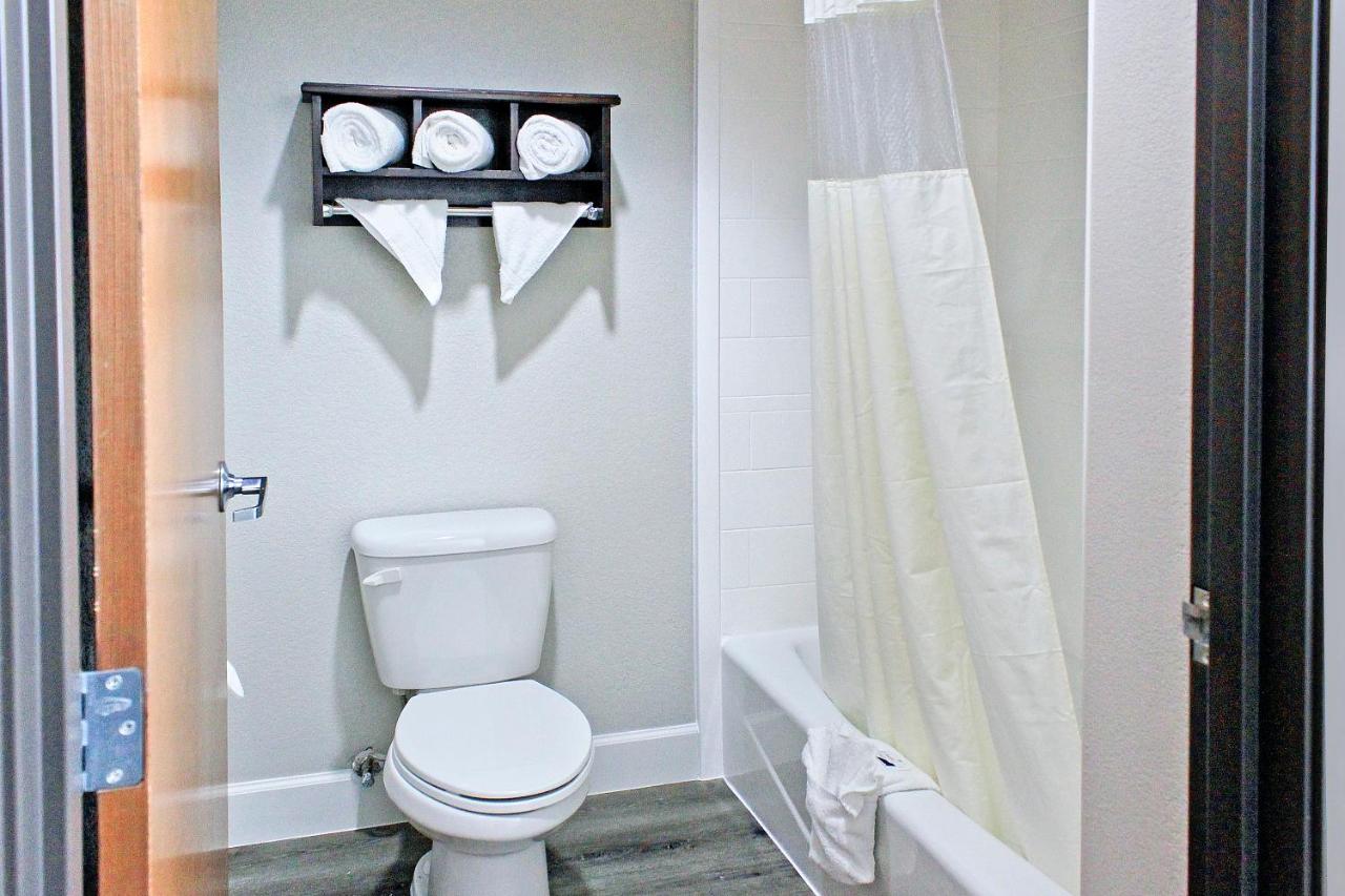 | Palacio Royale Houston NW at Beltway 8