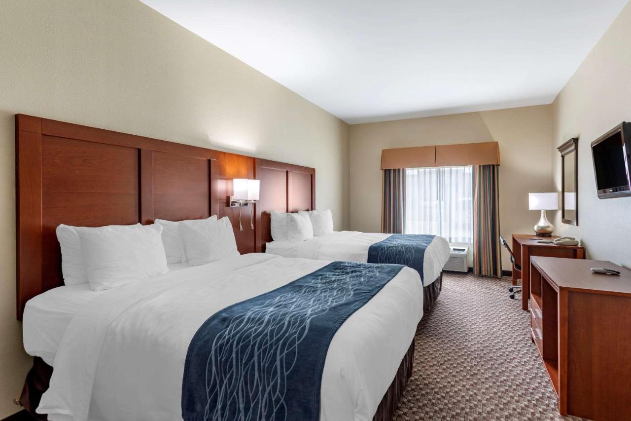Queen Room with Two Queen Beds - Accessible/Non-Smoking at Comfort Inn & Suites Carbondale University Area