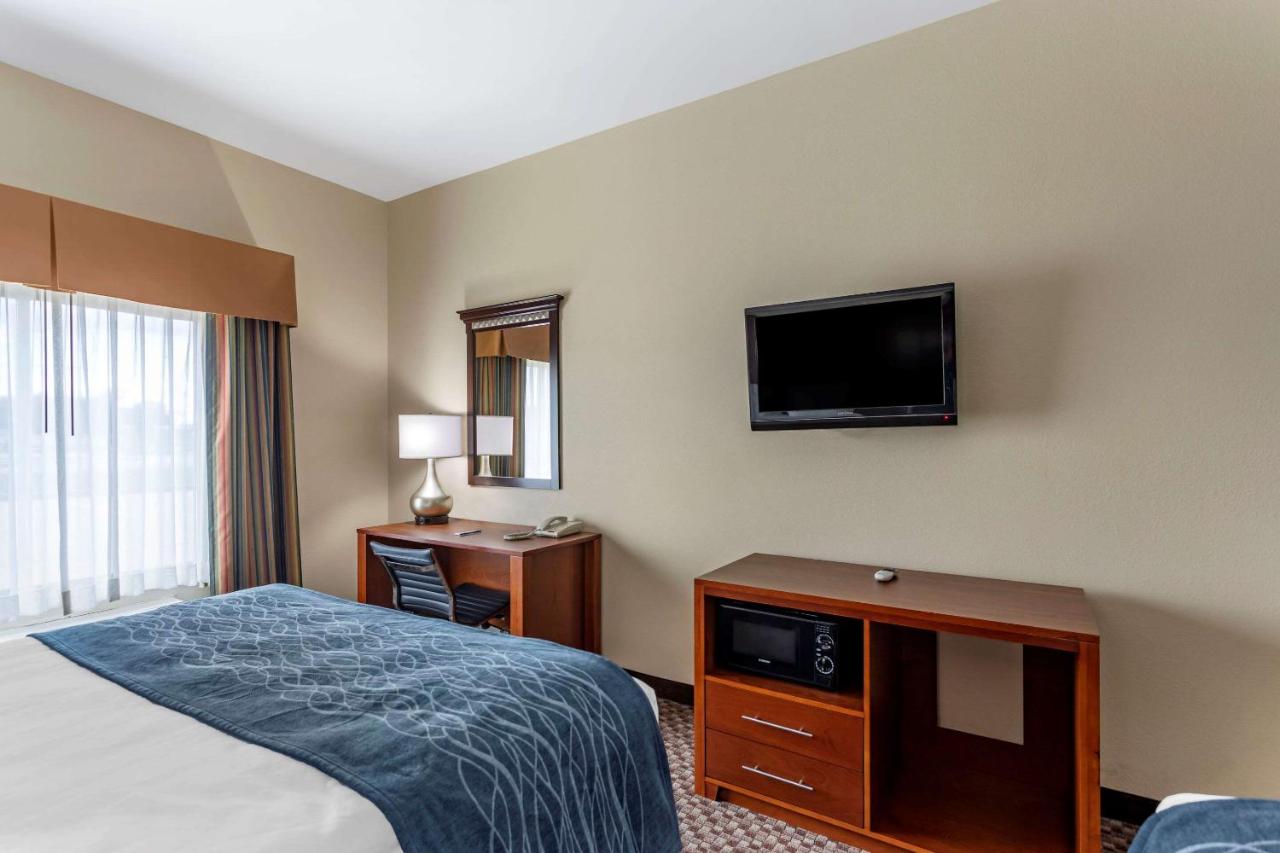 Queen Room with Two Queen Beds - Accessible/Non-Smoking at Comfort Inn & Suites Carbondale University Area