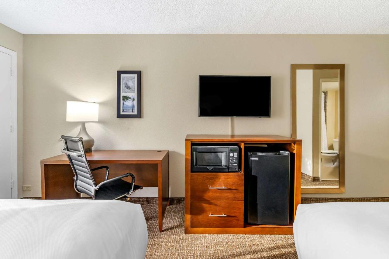 Standard Queen Room with Two Queen Beds - Non-Smoking at Comfort Inn & Suites St. Pete - Clearwater International Airport