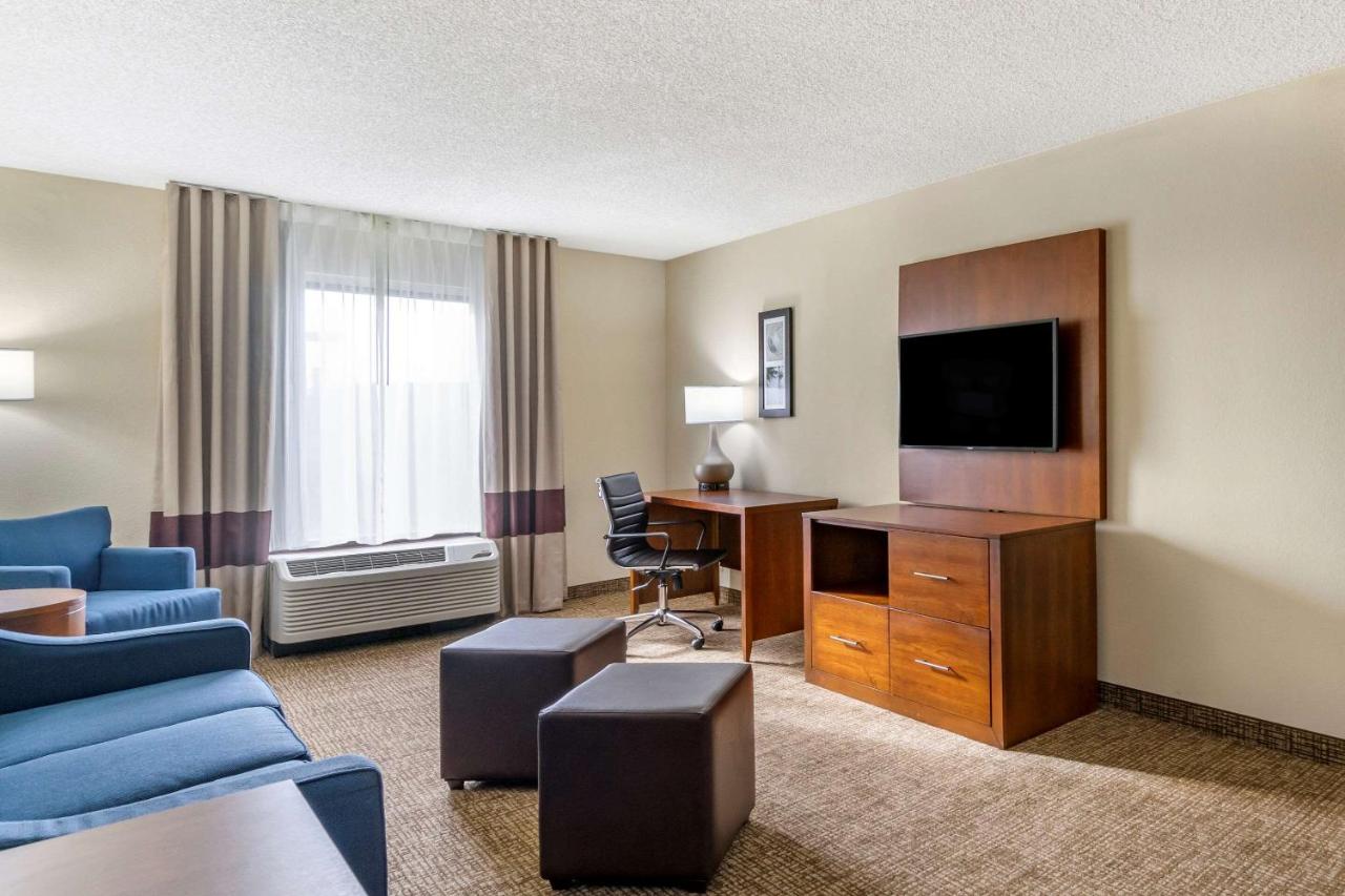 One-Bedroom Suite with Two Queen Beds with Sofa Bed - Non-Smoking at Comfort Inn & Suites St. Pete - Clearwater International Airport