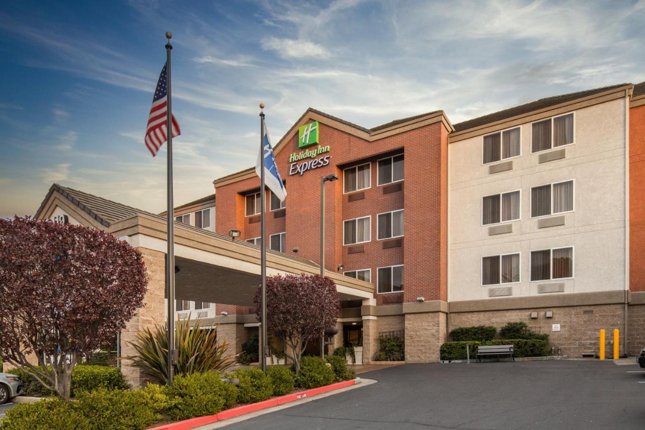 | Holiday Inn Express Castro Valley, an IHG Hotel