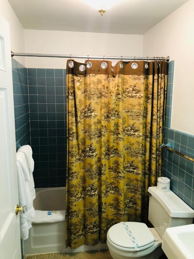 | Providence Manor House Bed & Breakfast