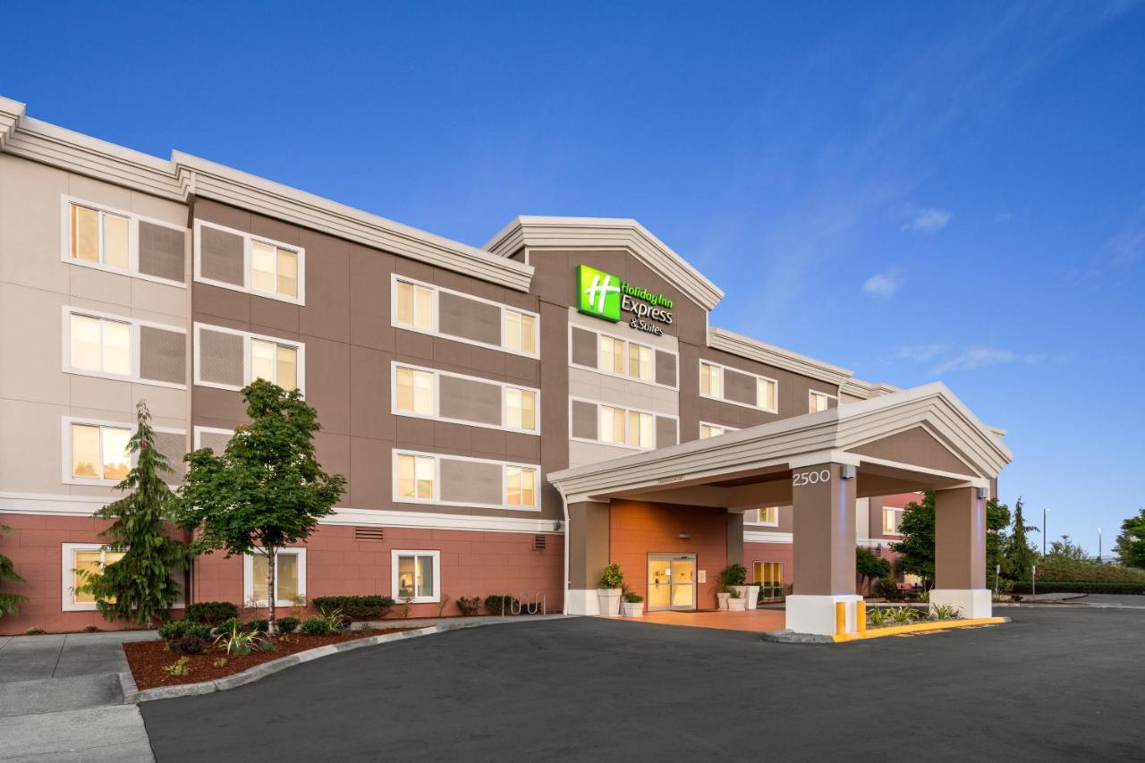  | Holiday Inn Express Suites Sumner