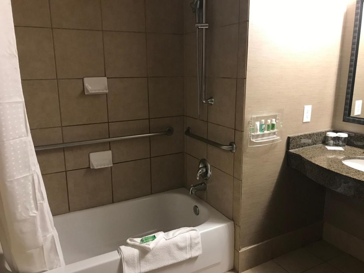 Queen Room with Two Queen Beds - Hearing Accessible at Holiday Inn & Suites Albuquerque-North I-25, an IHG Hotel