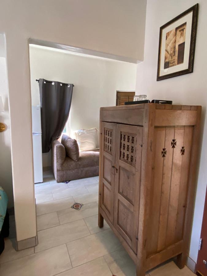 Suite with Balcony at Villa Rosa Inn