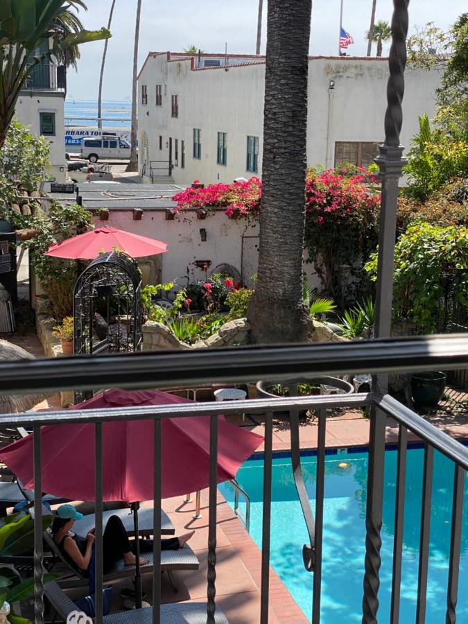 King Suite with Balcony at Villa Rosa Inn