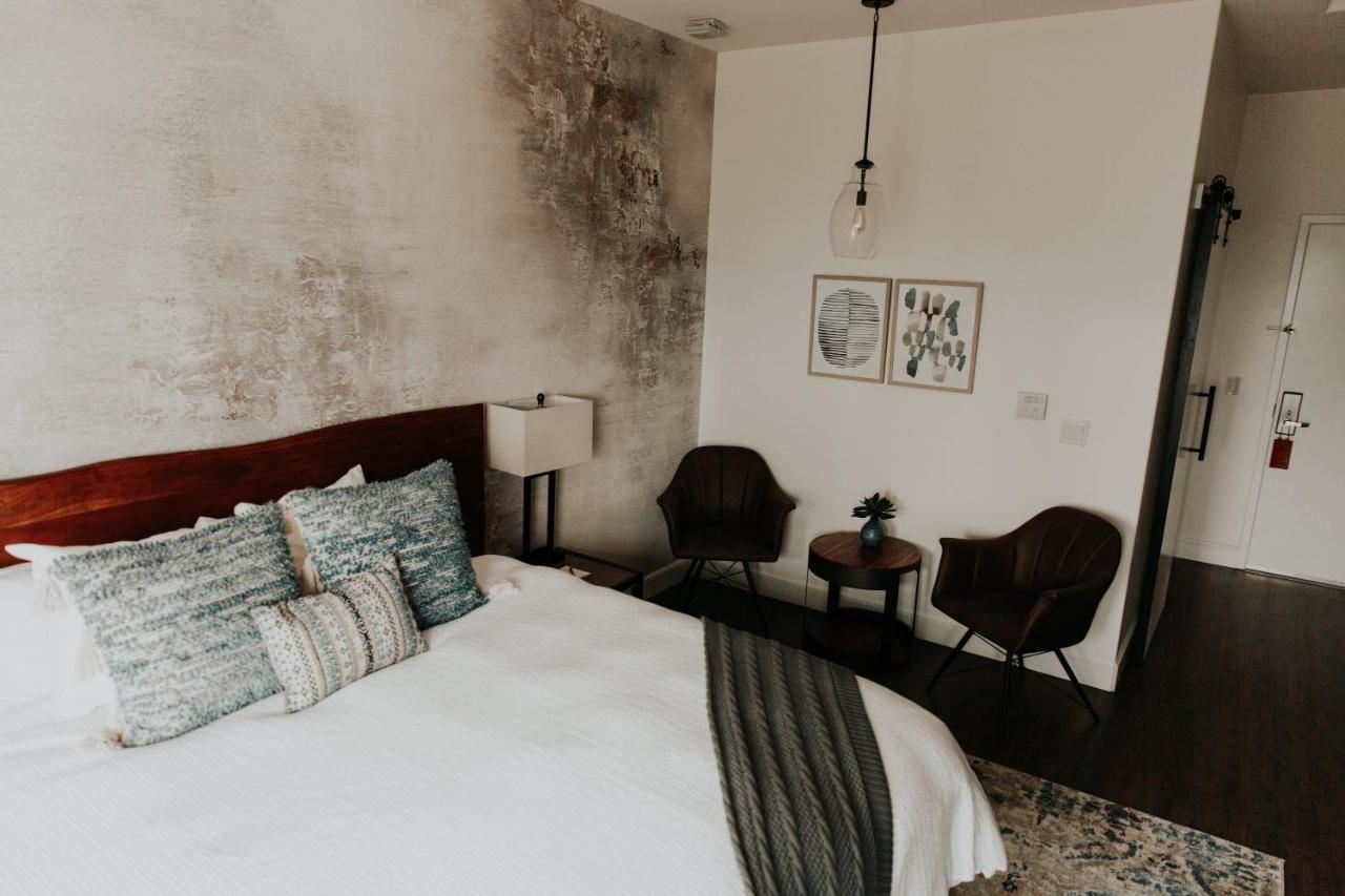  | Wine Stone Inn