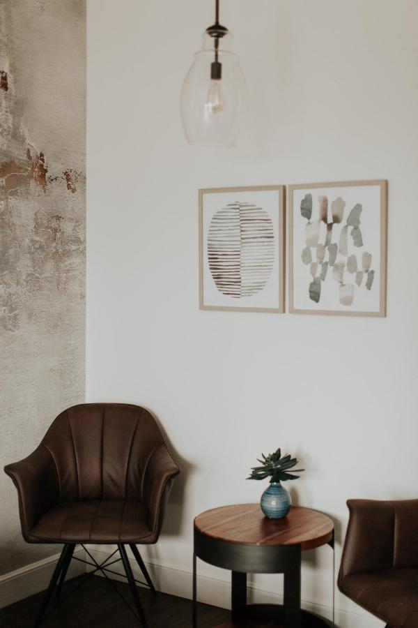  | Wine Stone Inn