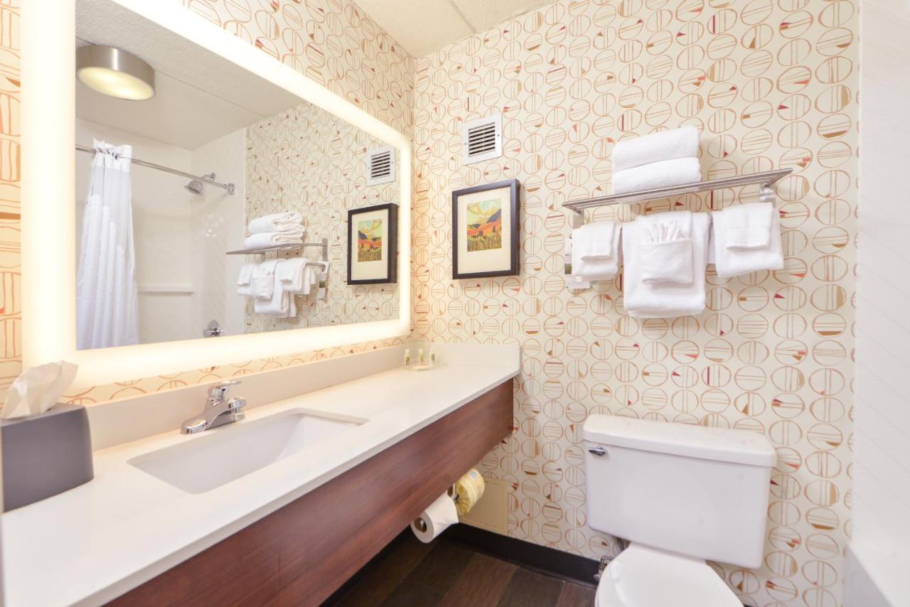 Double Room with Two Double Beds - Non-Smoking at Holiday Inn Auburn-Finger Lakes Region by IHG